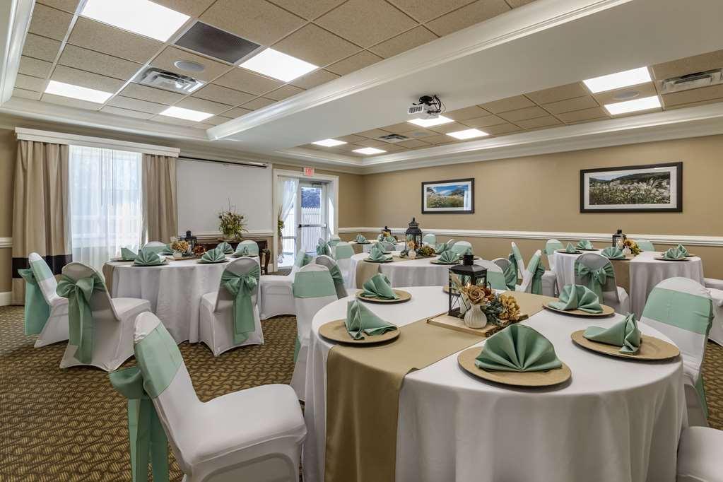 Comfort Inn & Suites Tifton Konforlar fotoğraf