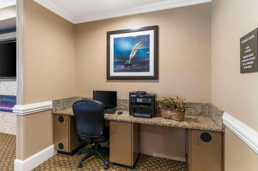 Comfort Inn & Suites Tifton Dış mekan fotoğraf